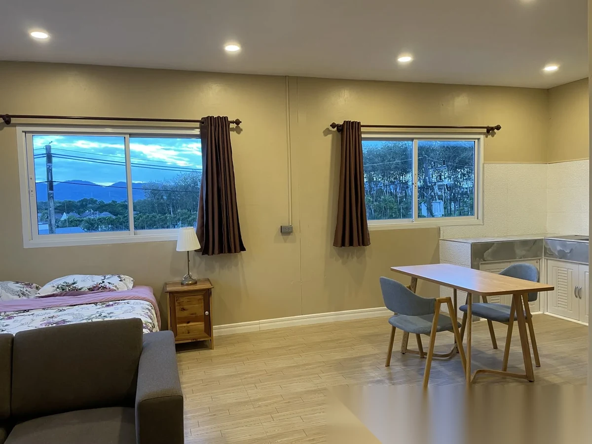 Апартаменты студия в ЖК Sweet Bungalows · Си Сунтон · Вид в сад — фото 2