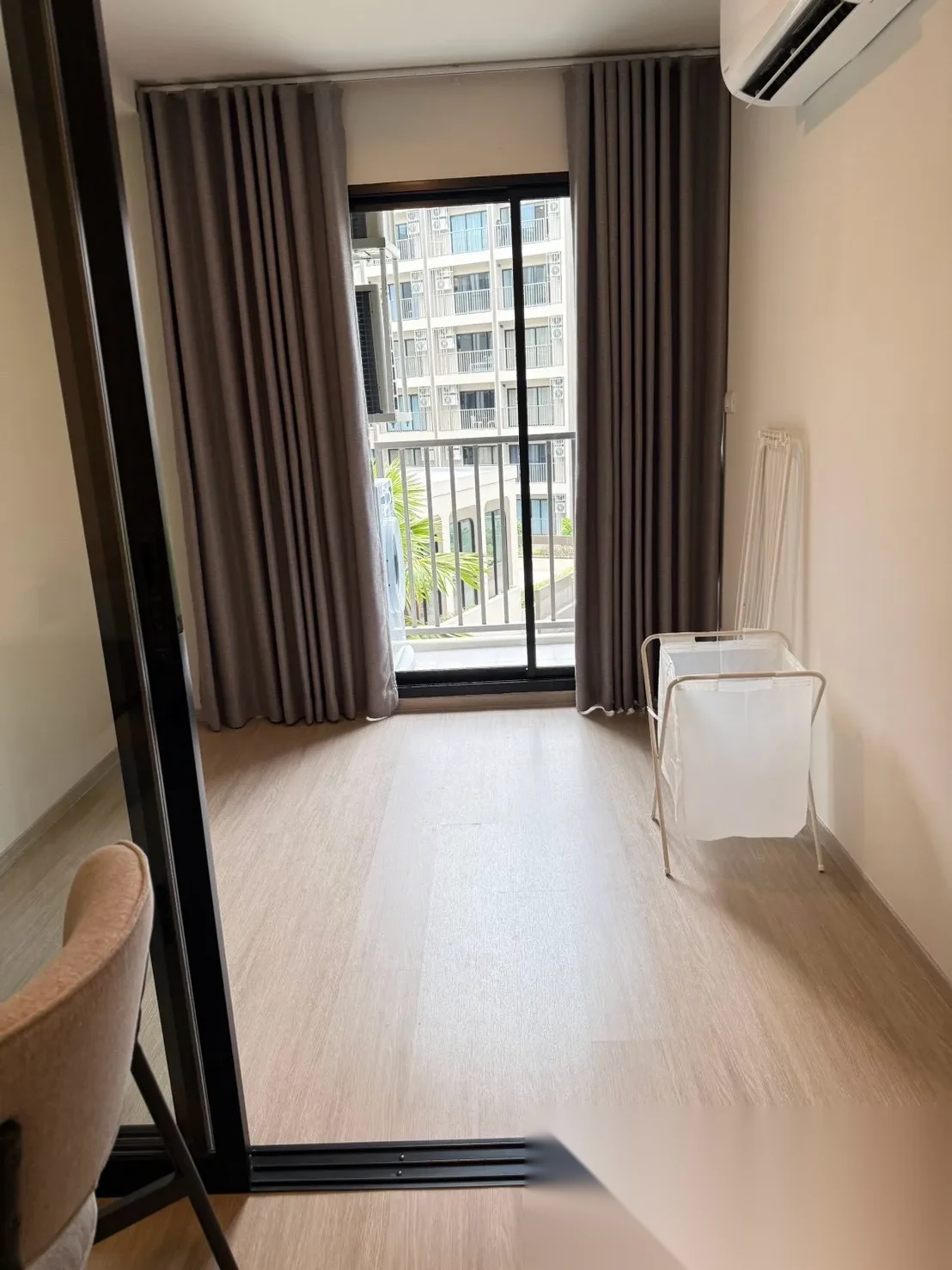 Апартаменты 1BR в ЖК The Origin Kathu-Patong · Кату · Вид на бассейн — фото 4