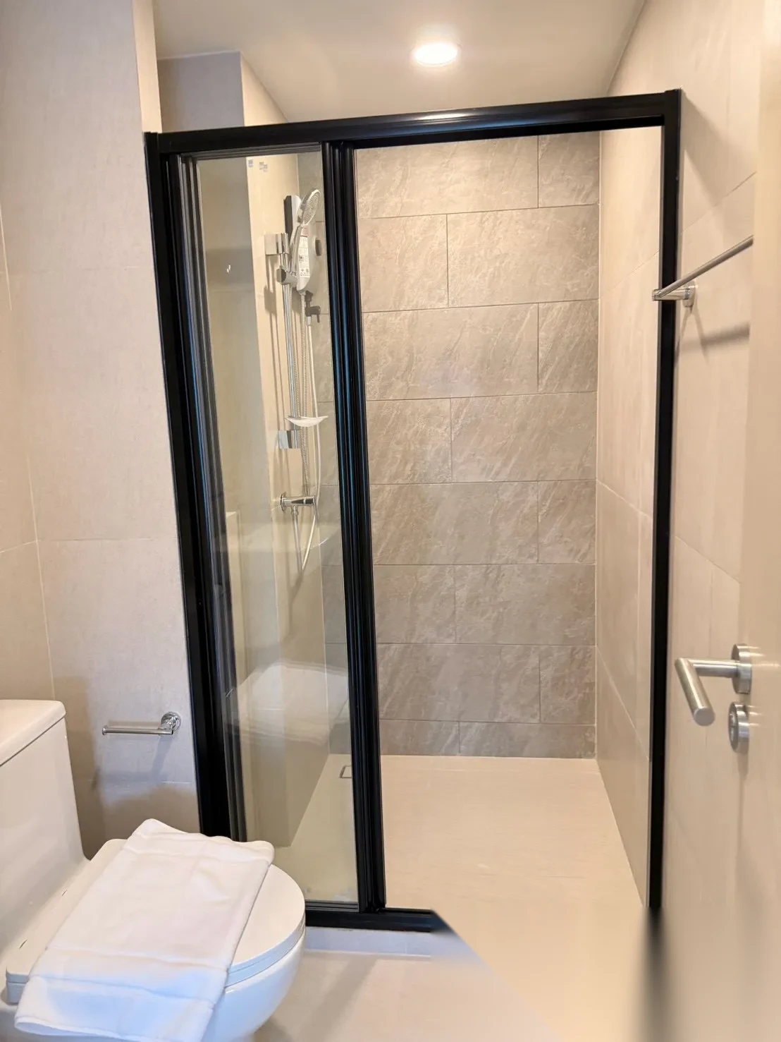 1 Bedroom Apartment for rent at The Origin Kathu-Patong complex · Kathu · Pool View — photo 7