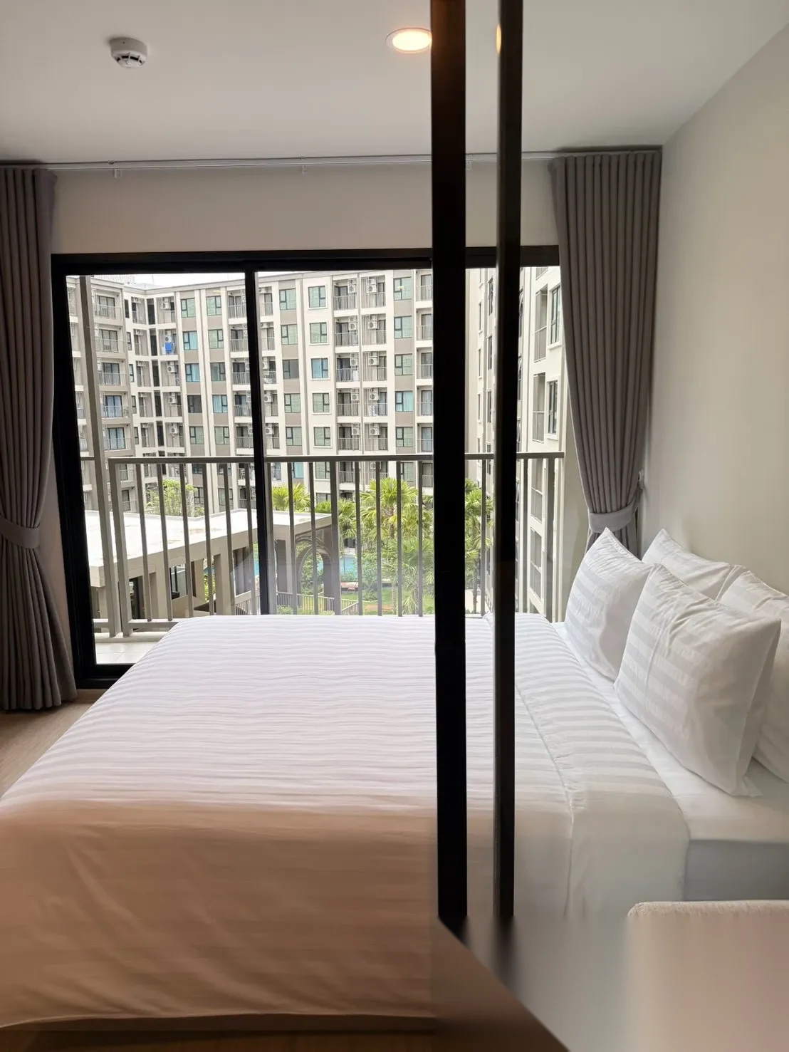 1 Bedroom Apartment for rent at The Origin Kathu-Patong complex · Kathu · Pool View — photo 11