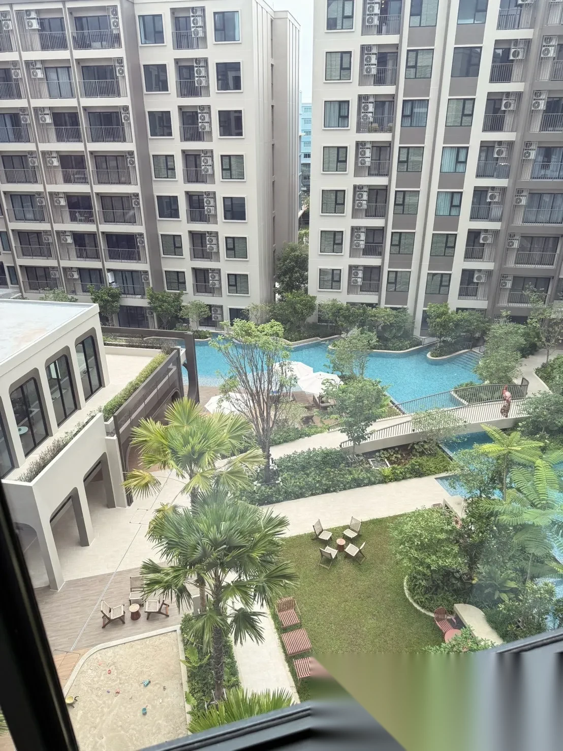Апартаменты 1BR в ЖК The Origin Kathu-Patong · Кату · Вид на бассейн — фото 3