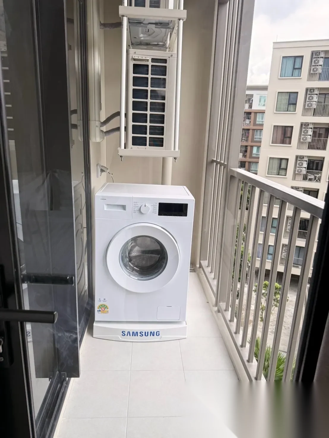 Апартаменты 1BR в ЖК The Origin Kathu-Patong · Кату · Вид на бассейн — фото 6