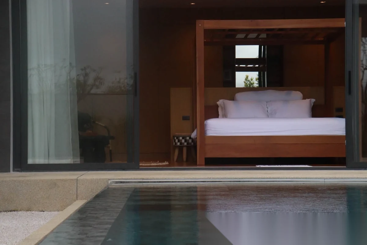 Вилла 3BR в комплексе Botanica Four Seasons - Spring Zen · Теп Красаттри · Вид на бассейн — фото 11