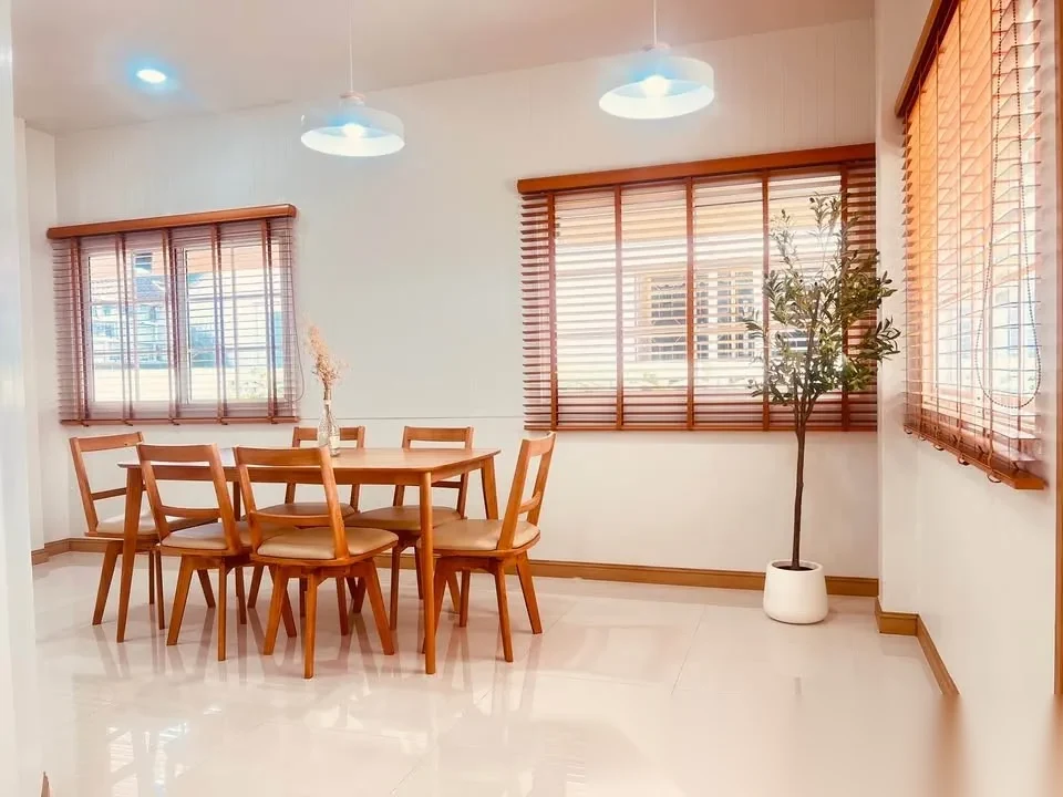3 Bedroom House for rent at Baan Suan Neramit 1 complex · Si Sunthon · Garden View — photo 3