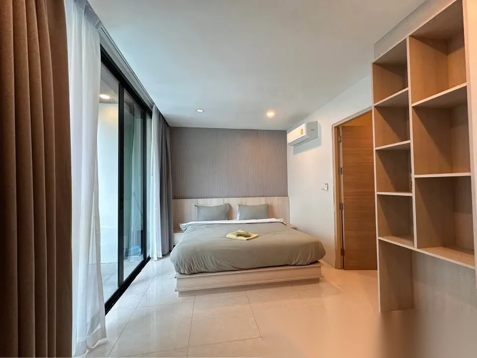 Апартаменты 1BR в ЖК Viva Patong · Патонг · Вид на бассейн — фото 12