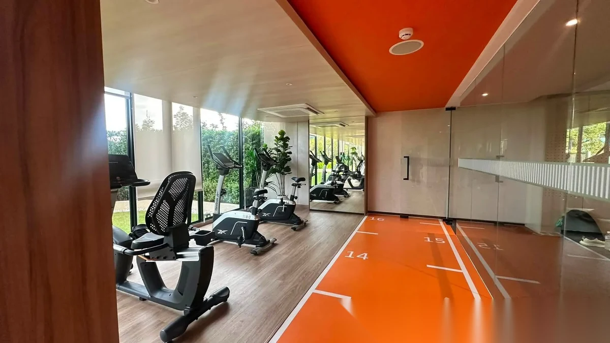 Апартаменты 1BR в ЖК THE BASE Bukit · Вичит · Выход к бассейну — фото 8