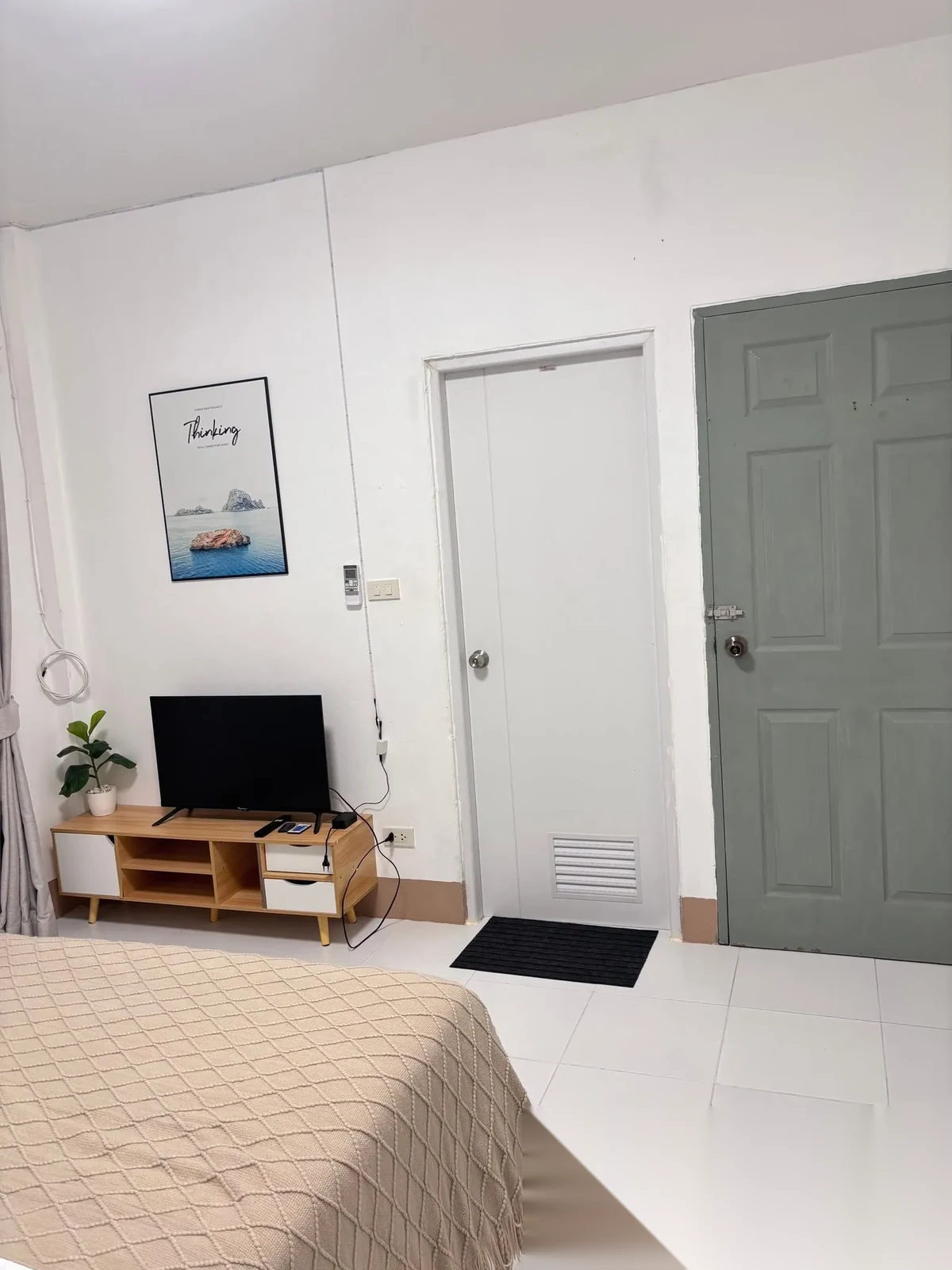 3 Bedroom House for rent at Wong Chalerm Garden Vill Village complex · Thep Krasattri — photo 2