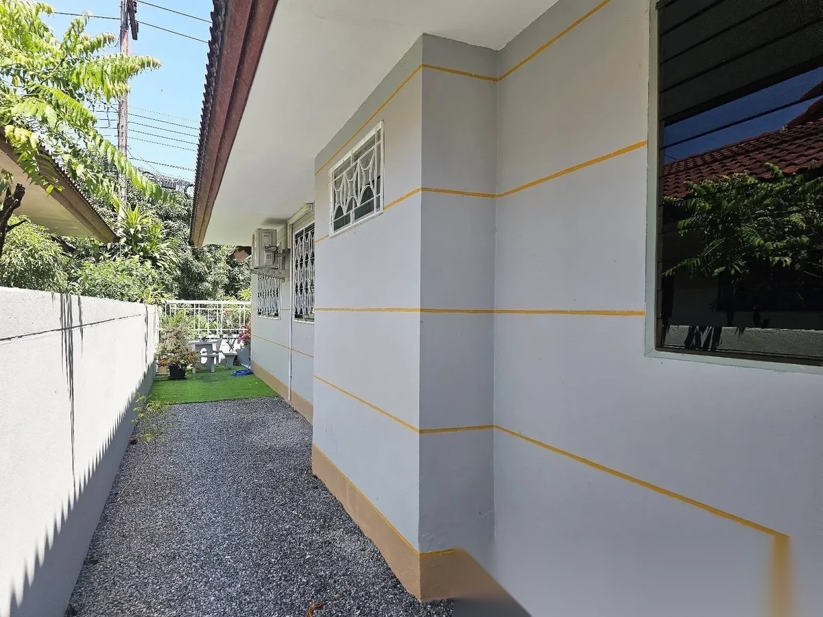 3 Bedroom House for rent at Wong Chalerm Garden Vill Village complex · Thep Krasattri — photo 5