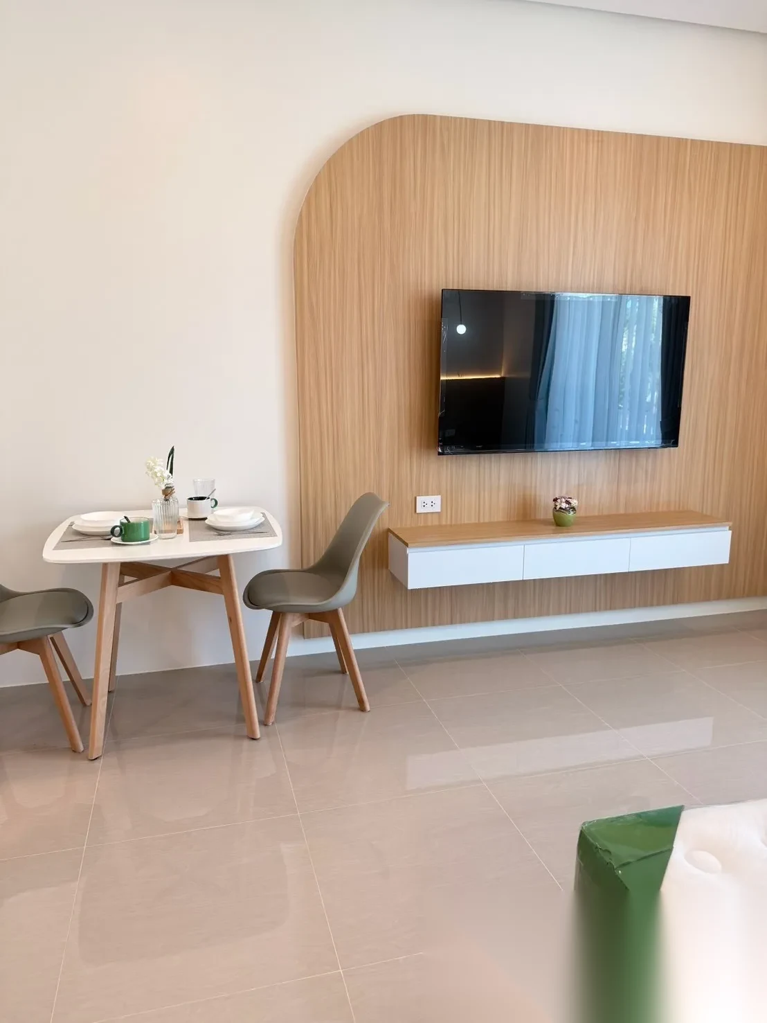 1 Bedroom Apartment for rent at U Studio complex · Si Sunthon — photo 9