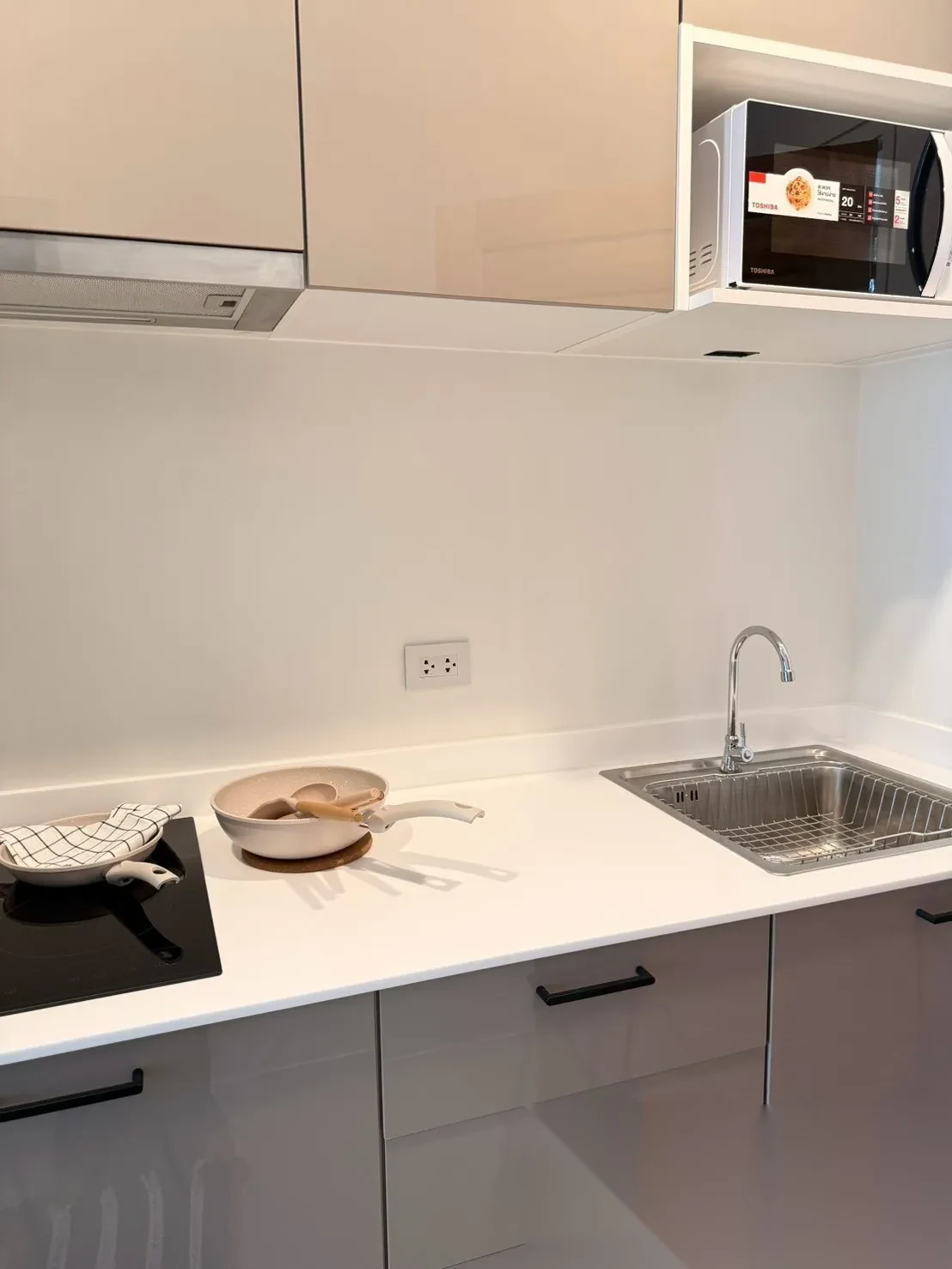 1 Bedroom Apartment for rent at U Studio complex · Si Sunthon — photo 10