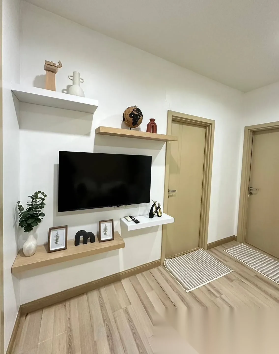 1 Bedroom Apartment for rent at The Base Uptown complex · Phuket Town · Pool View — photo 3