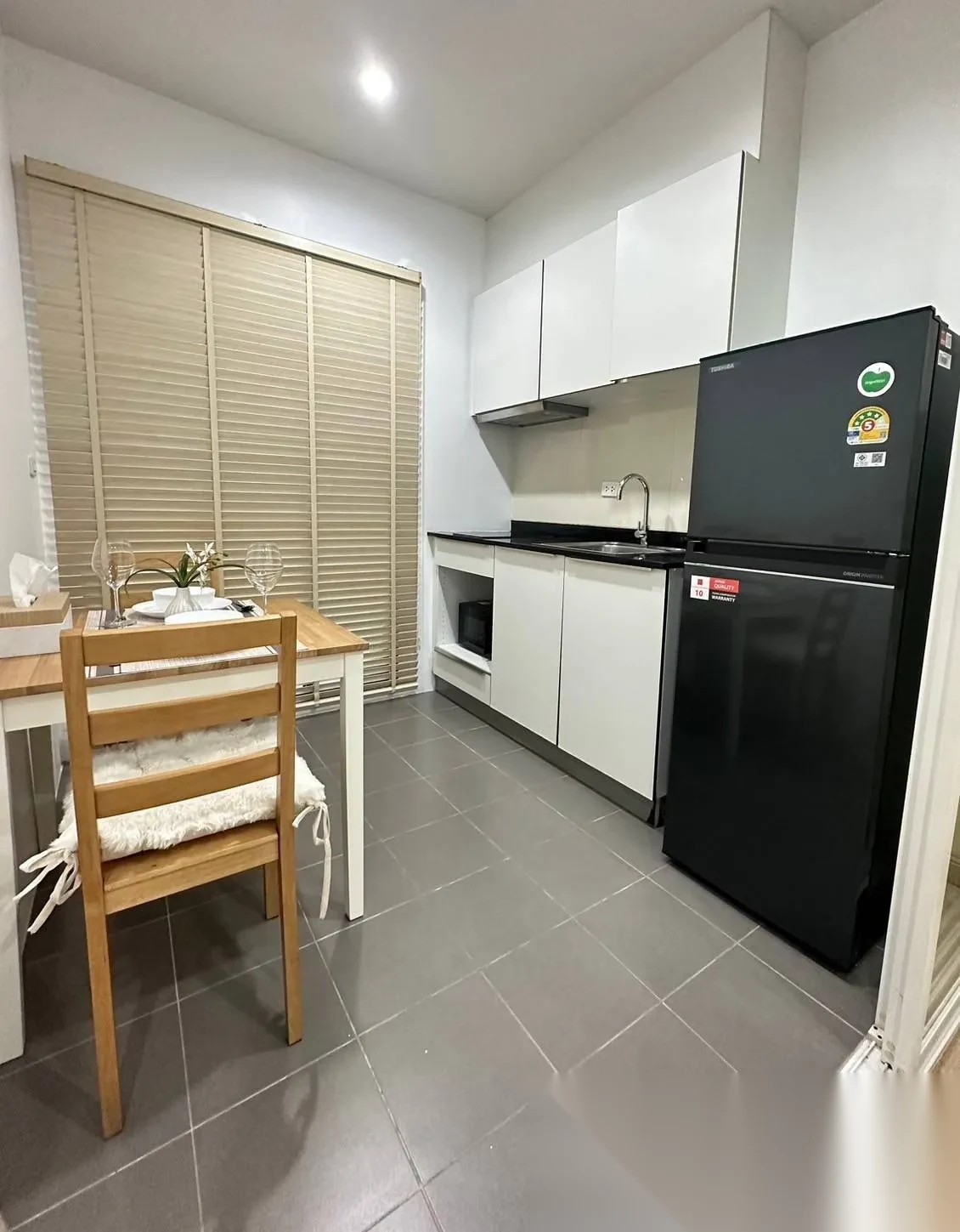 1 Bedroom Apartment for rent at The Base Uptown complex · Phuket Town · Pool View — photo 6
