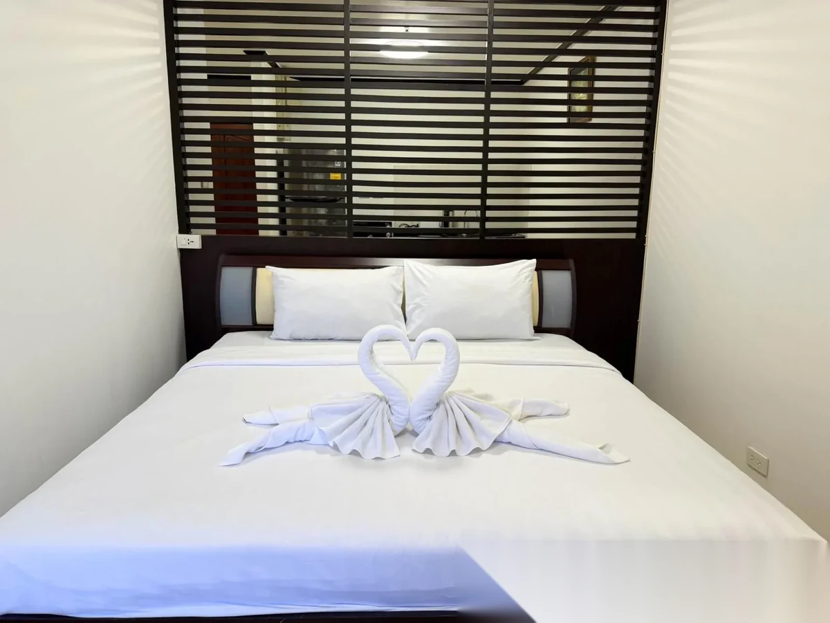 1 Bedroom Apartment for rent at Patong Tower complex · Patong — photo 4