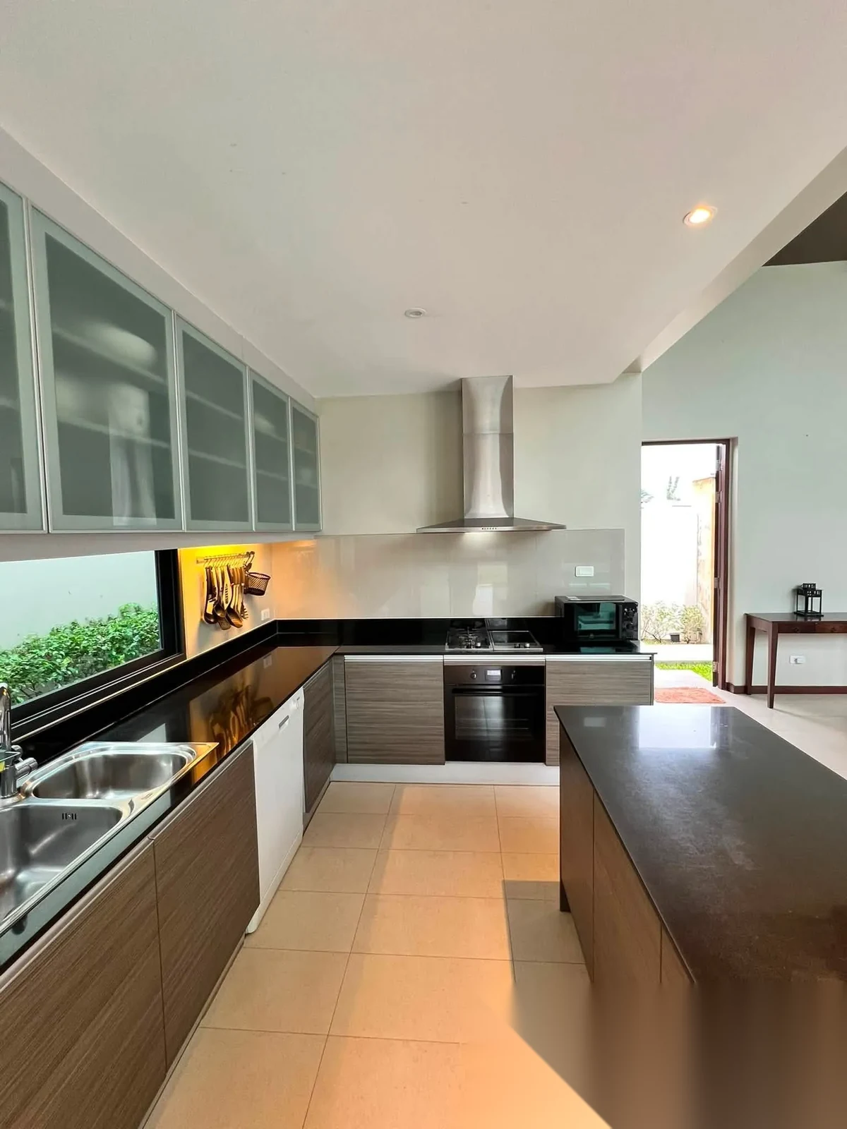 3 Bedroom Villa for rent at Baan Wana Pool Villas complex · Si Sunthon · Pool View — photo 4