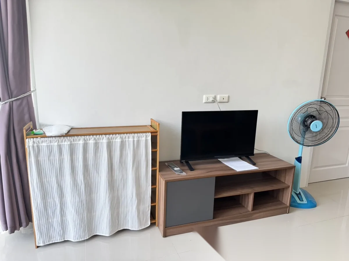 Таунхаус 2BR в комплексе Garden Place Village · Теп Красаттри · Вид в сад — фото 6