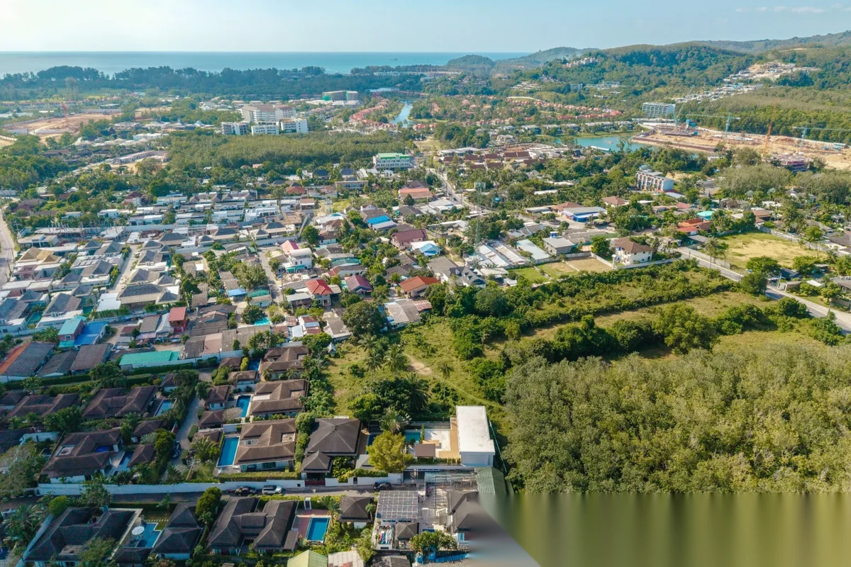 4 Bedroom Villa for sale at Tanode Villas 2 complex · Choeng Thale · Garden View — photo 4
