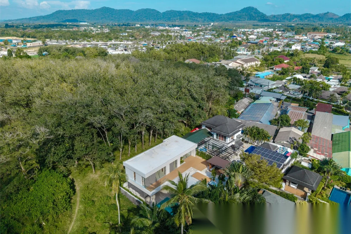 4 Bedroom Villa for sale at Tanode Villas 2 complex · Choeng Thale · Garden View — photo 5