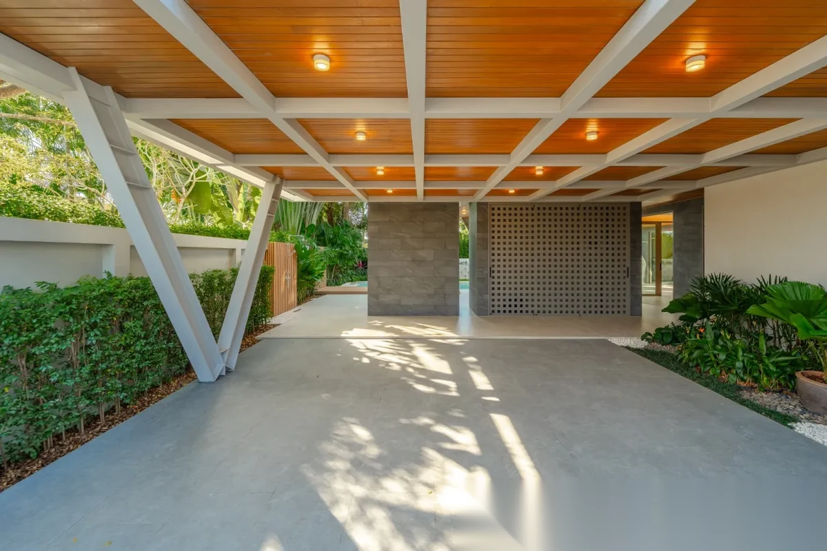 4 Bedroom Villa for sale at Tanode Villas 2 complex · Choeng Thale · Garden View — photo 11