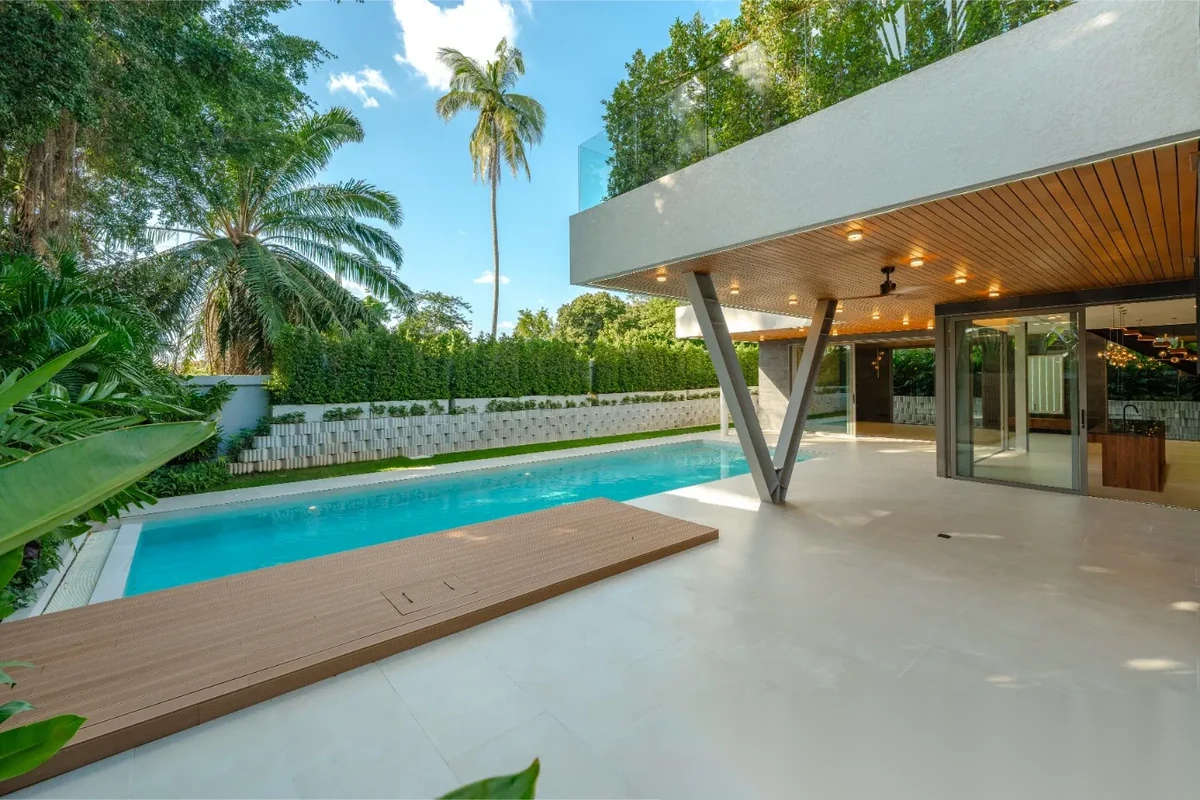 4 Bedroom Villa for sale at Tanode Villas 2 complex · Choeng Thale · Garden View — photo 13