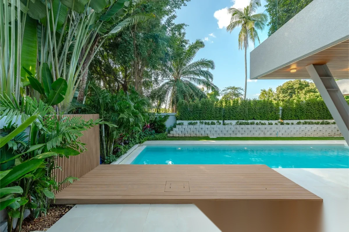 4 Bedroom Villa for sale at Tanode Villas 2 complex · Choeng Thale · Garden View — photo 14