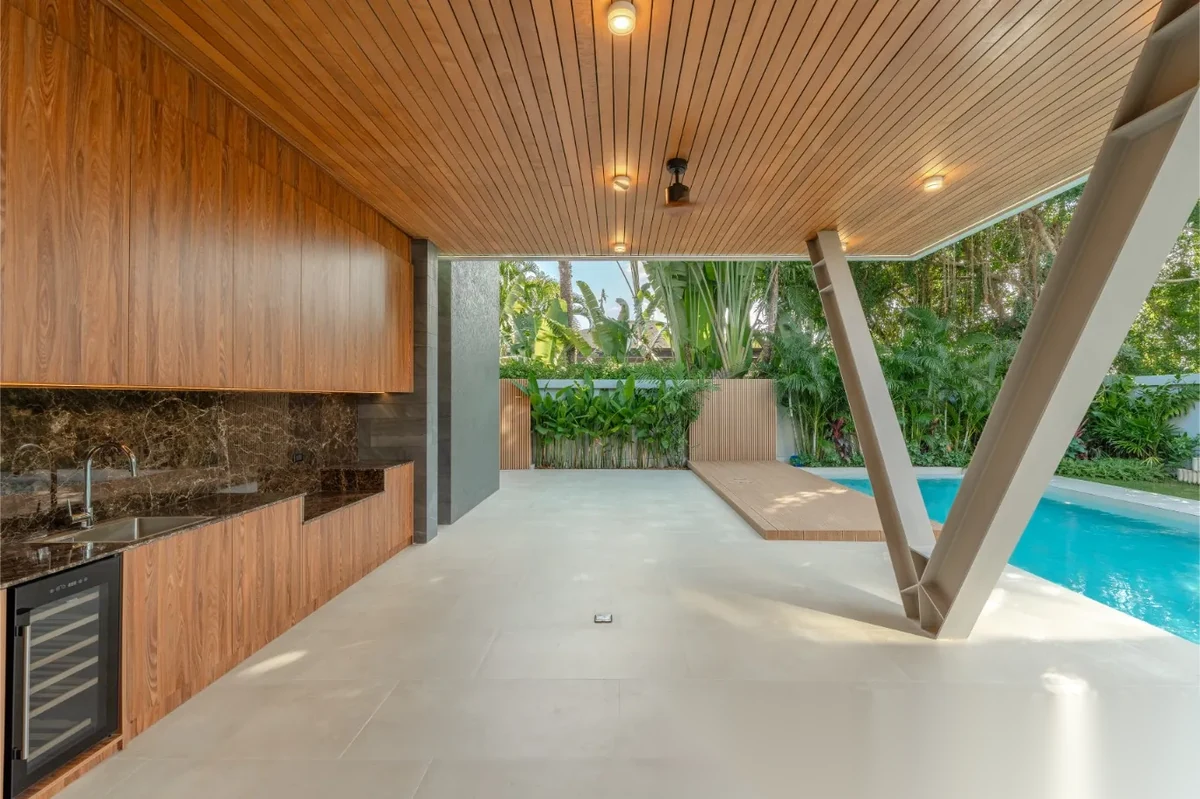 4 Bedroom Villa for sale at Tanode Villas 2 complex · Choeng Thale · Garden View — photo 19