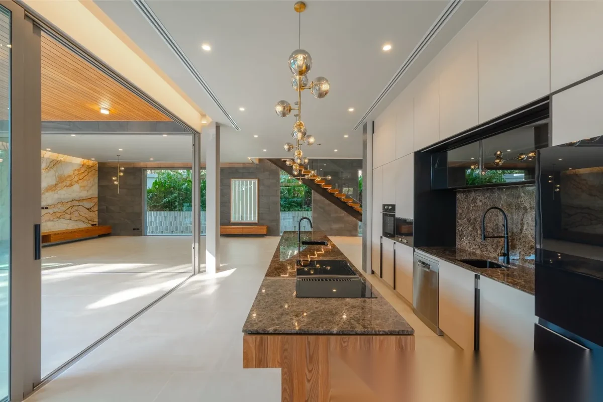 4 Bedroom Villa for sale at Tanode Villas 2 complex · Choeng Thale · Garden View — photo 20