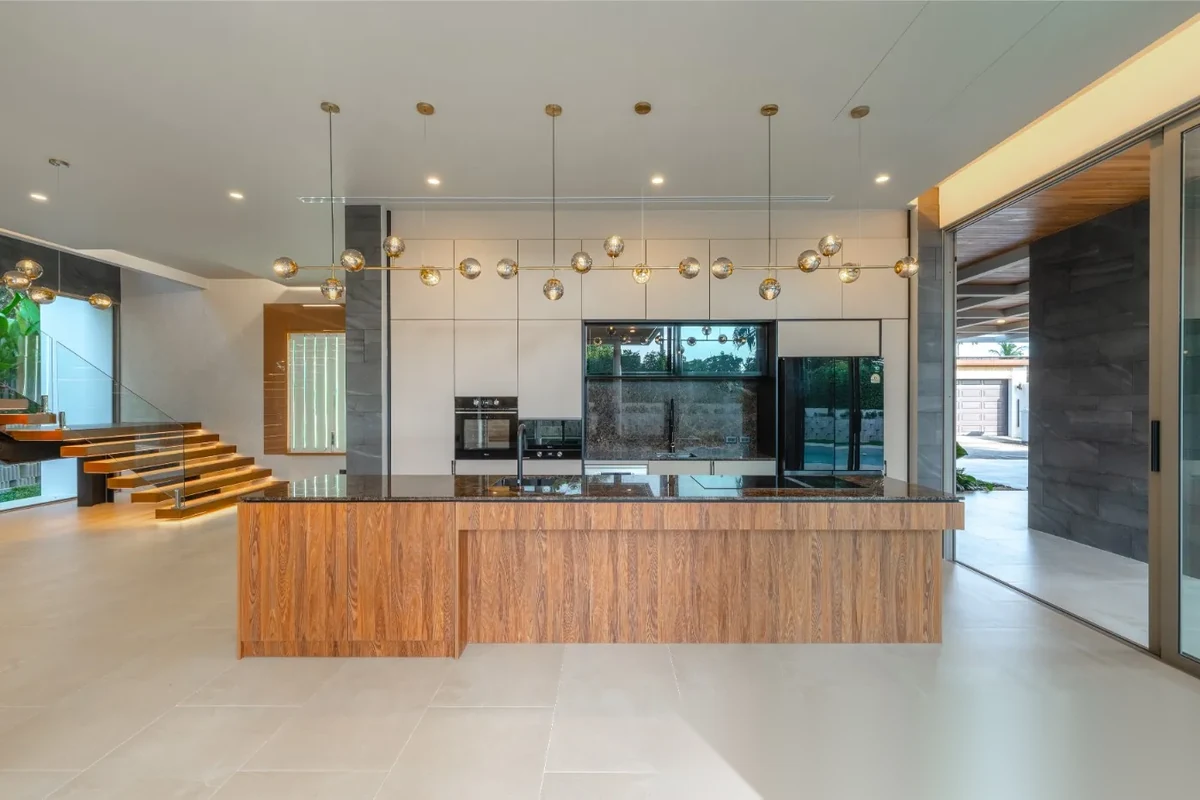 4 Bedroom Villa for sale at Tanode Villas 2 complex · Choeng Thale · Garden View — photo 22
