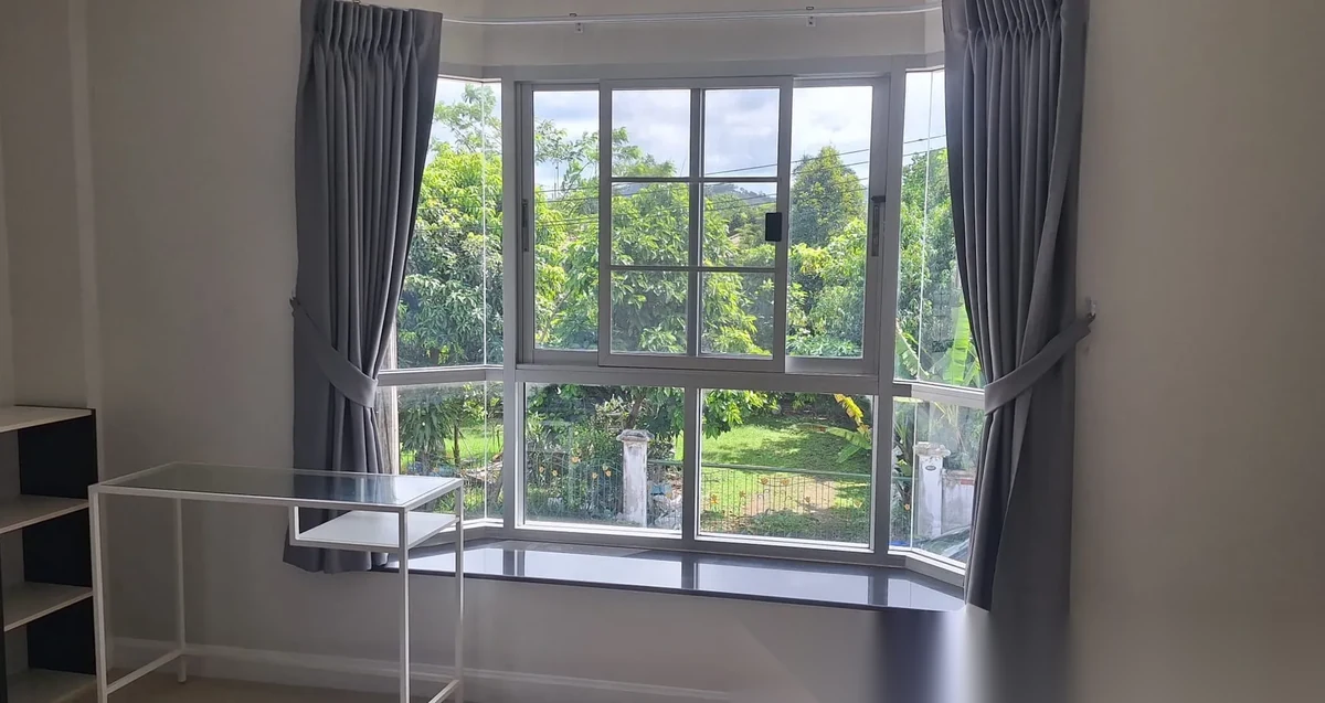 3 Bedroom House for rent at Supalai Hills complex · Si Sunthon