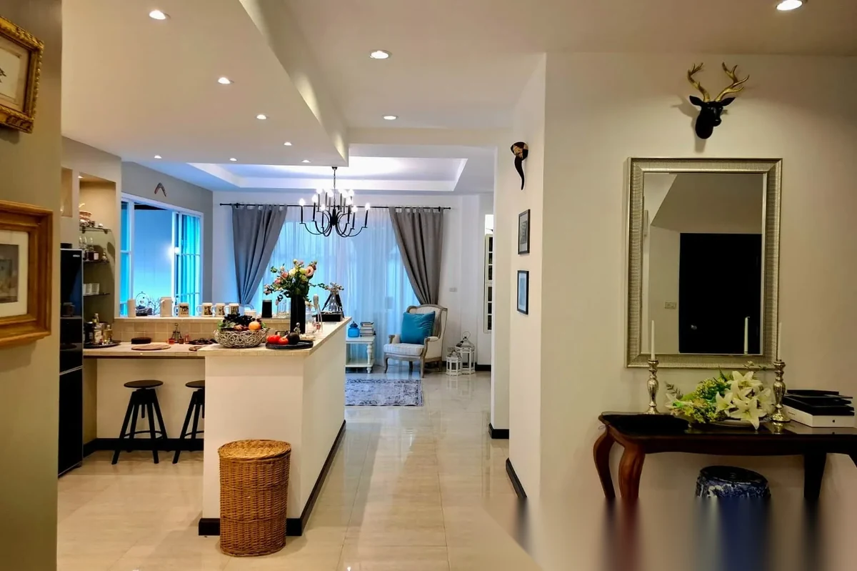 Вилла 3BR в комплексе Saiyuan Med Village · Раваи · Вид на бассейн — фото 8