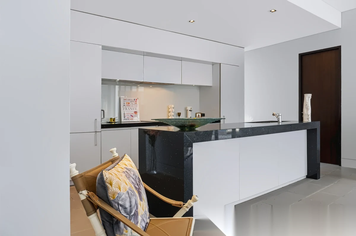 Вилла 4BR в комплексе Baan Yamu Residences · Па Клок · Вид на море — фото 8