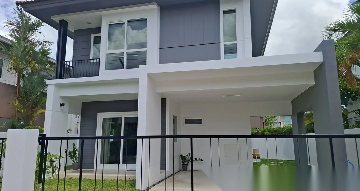 Дом 3BR в комплексе Inizio Koh Kaew Phuket · Ко Каео · Вид в сад