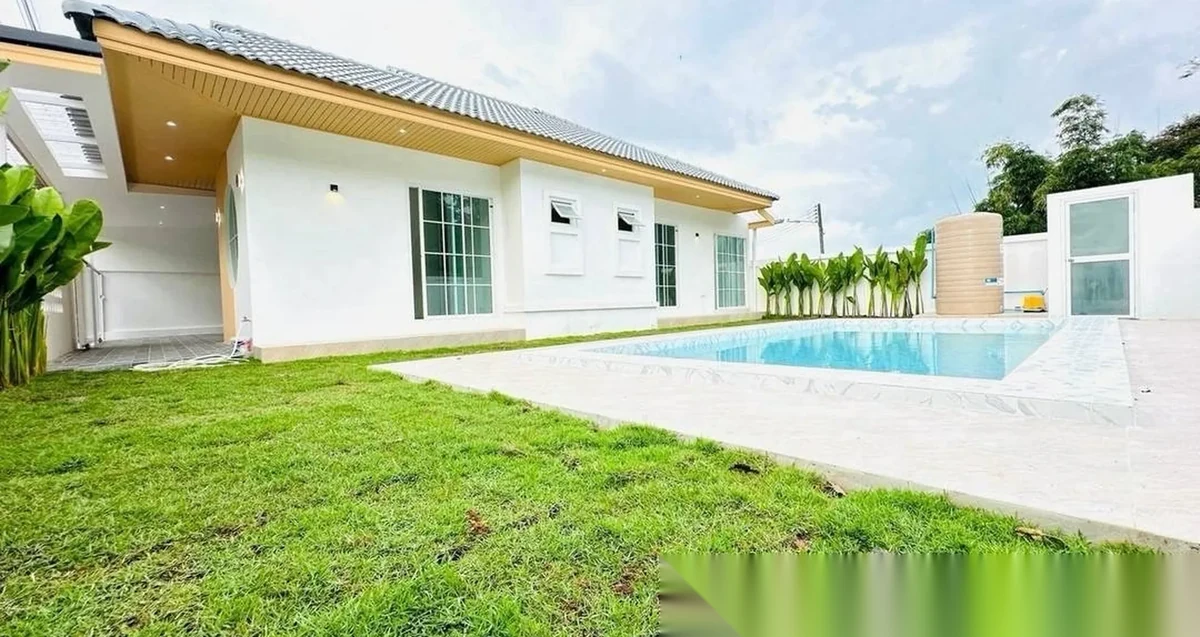 3 Bedroom House for rent at Thepburi Ratsadanusorn complex · Phuket Town · Pool Access