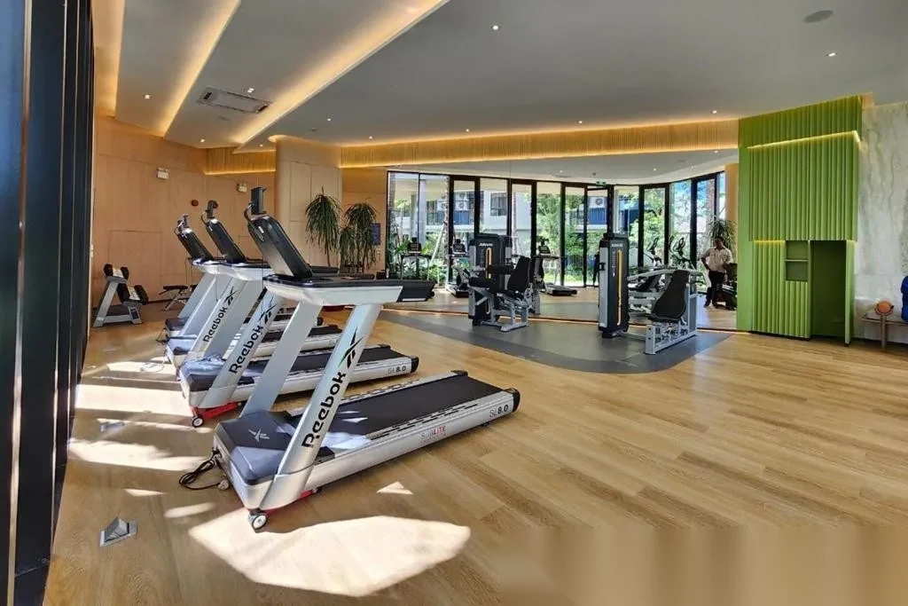 Апартаменты 1BR в ЖК Dcondo Reef Phuket · Кату · Выход к бассейну — фото 8