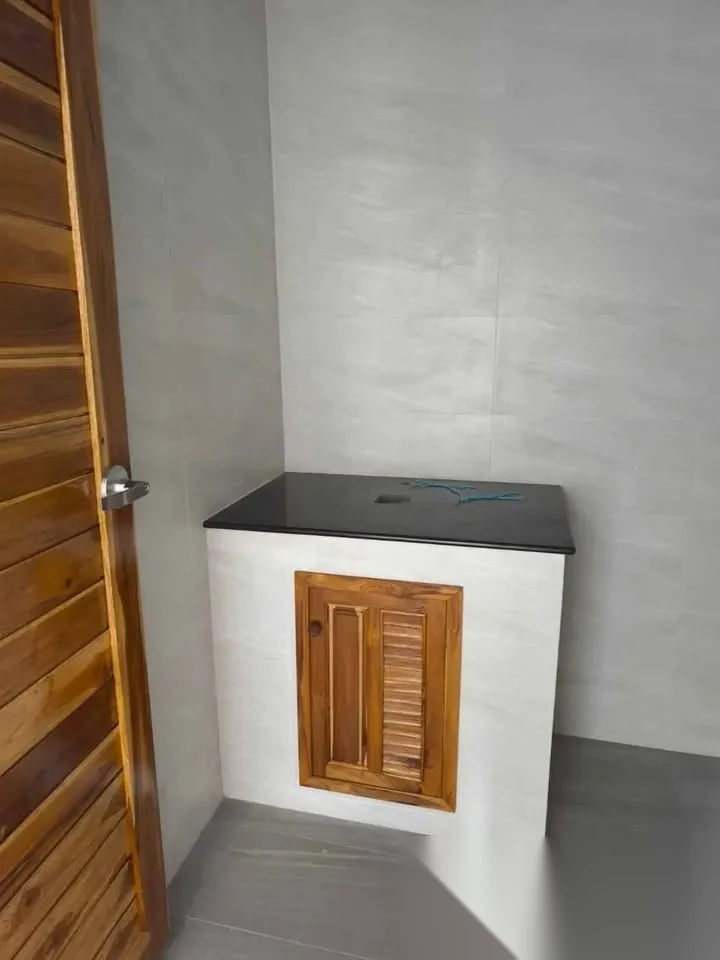 6 Bedroom Villa for sale · Pool Access — photo 17