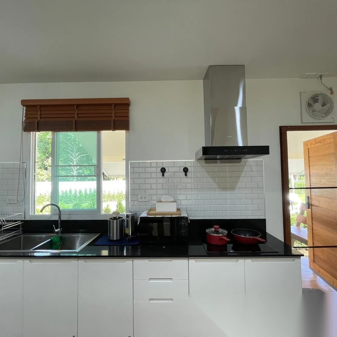 2 Bedroom Villa for rent · Thep Krasattri · Pool Access — photo 5