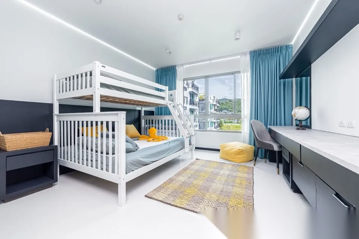 2 Bedroom Apartment for sale at The Regent Hotel Kamala Beach complex · Kamala · Pool Access — photo 4
