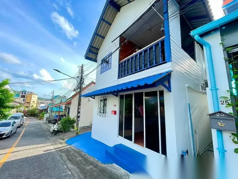 3 Bedroom House for sale · Partial Sea View — photo 3