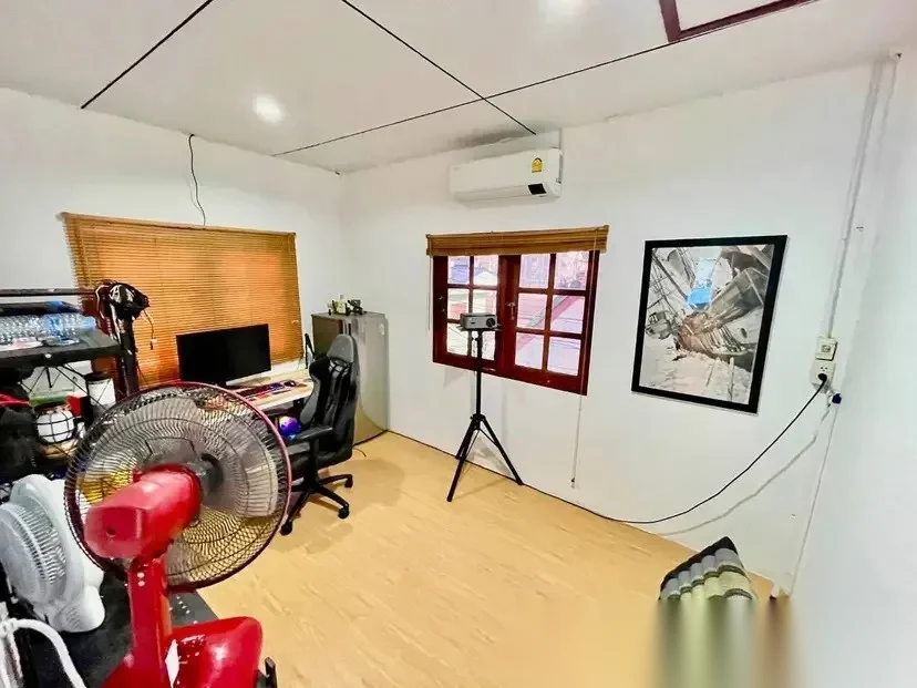 3 Bedroom House for sale · Partial Sea View — photo 6
