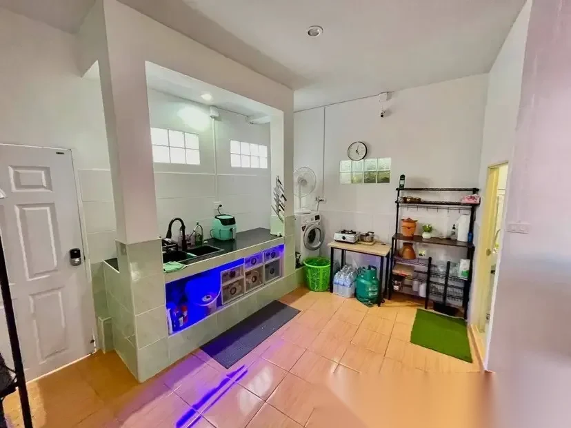 3 Bedroom House for sale · Partial Sea View — photo 9
