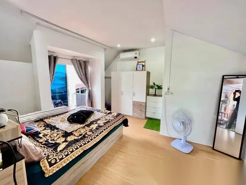 3 Bedroom House for sale · Partial Sea View — photo 12