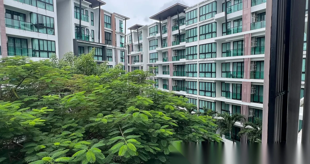 1 Bedroom Apartment for sale at Royal Lee The Terminal Phuket complex · Sakhu · Pool Access