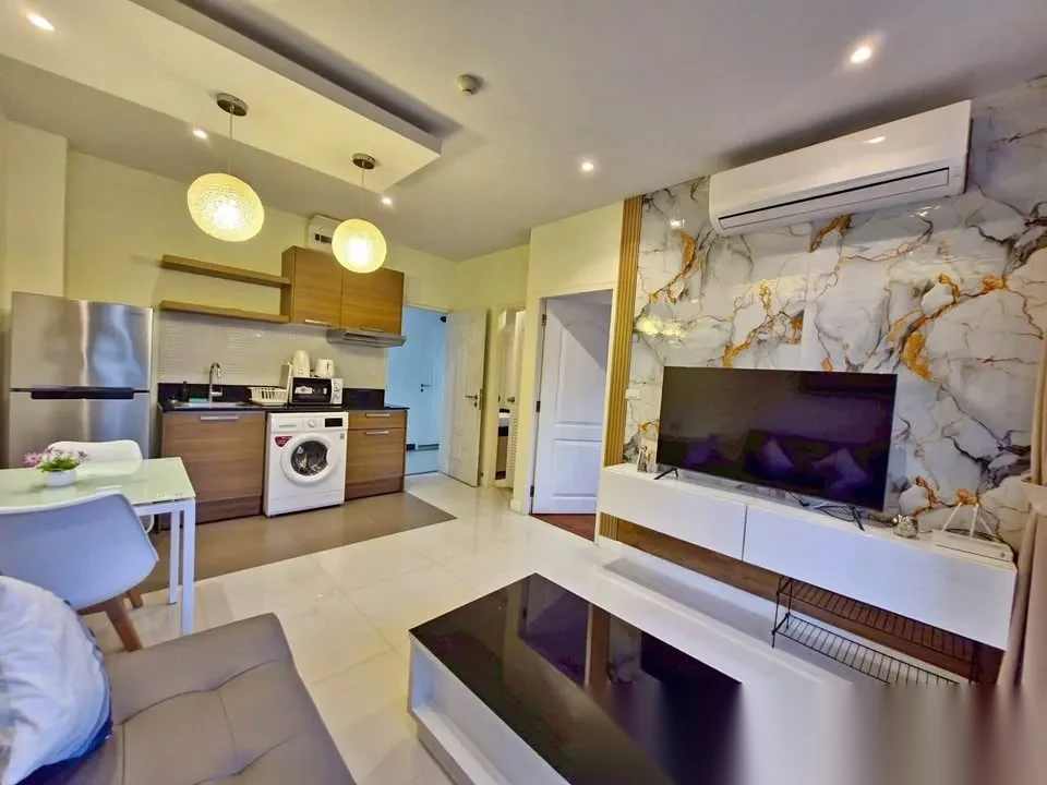 1 Bedroom Apartment for sale at The Lago Condominium complex · Rawai · Pool Access — photo 3
