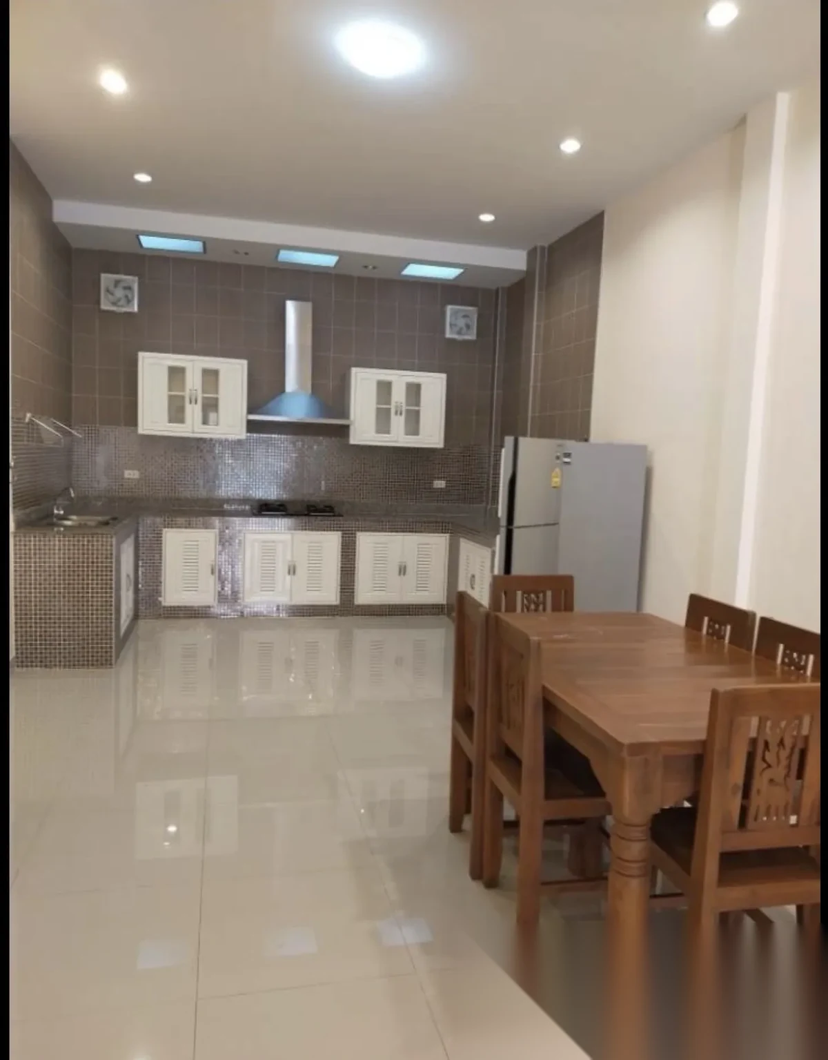 3 Bedroom House for rent at The Valley Kathu complex · Kathu — photo 7