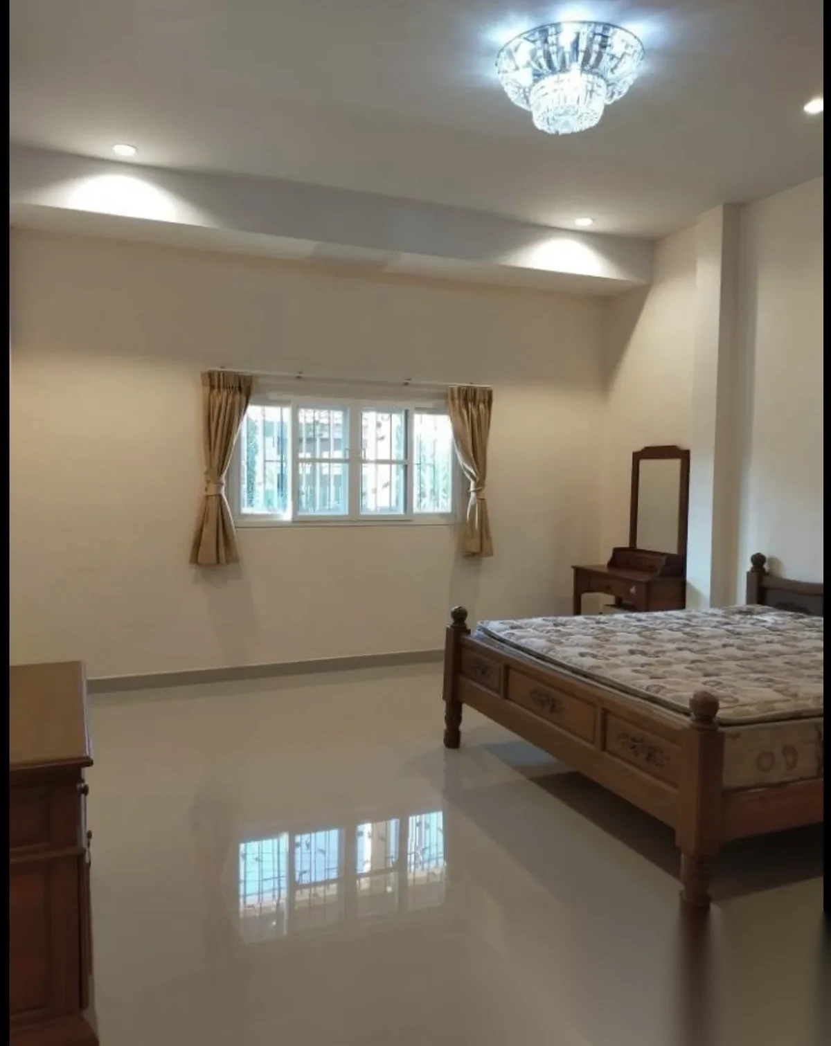 3 Bedroom House for rent at The Valley Kathu complex · Kathu — photo 9