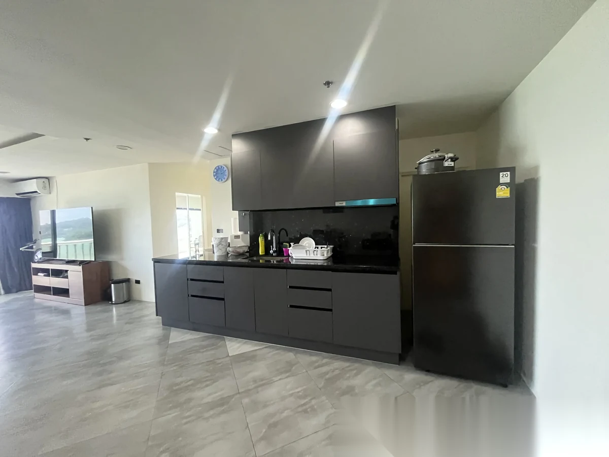 4 Bedroom Apartment for sale at Patong Tower complex · Patong · Sea View — photo 4
