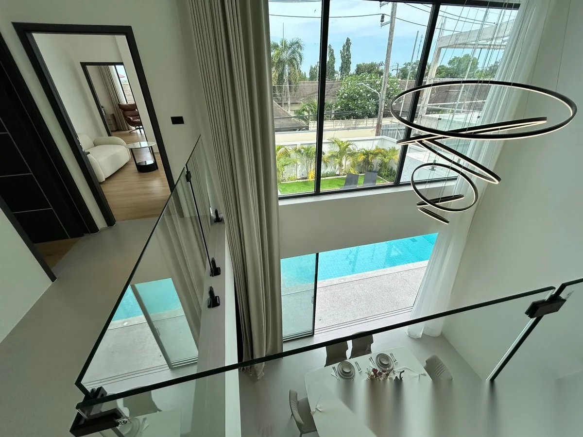 4 Bedroom Villa for sale · Pool View — photo 6