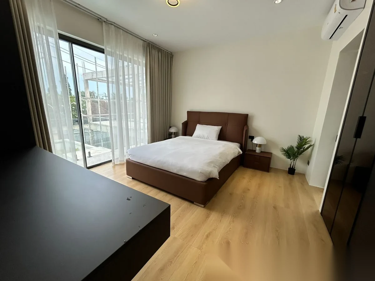 4 Bedroom Villa for sale · Pool View — photo 18