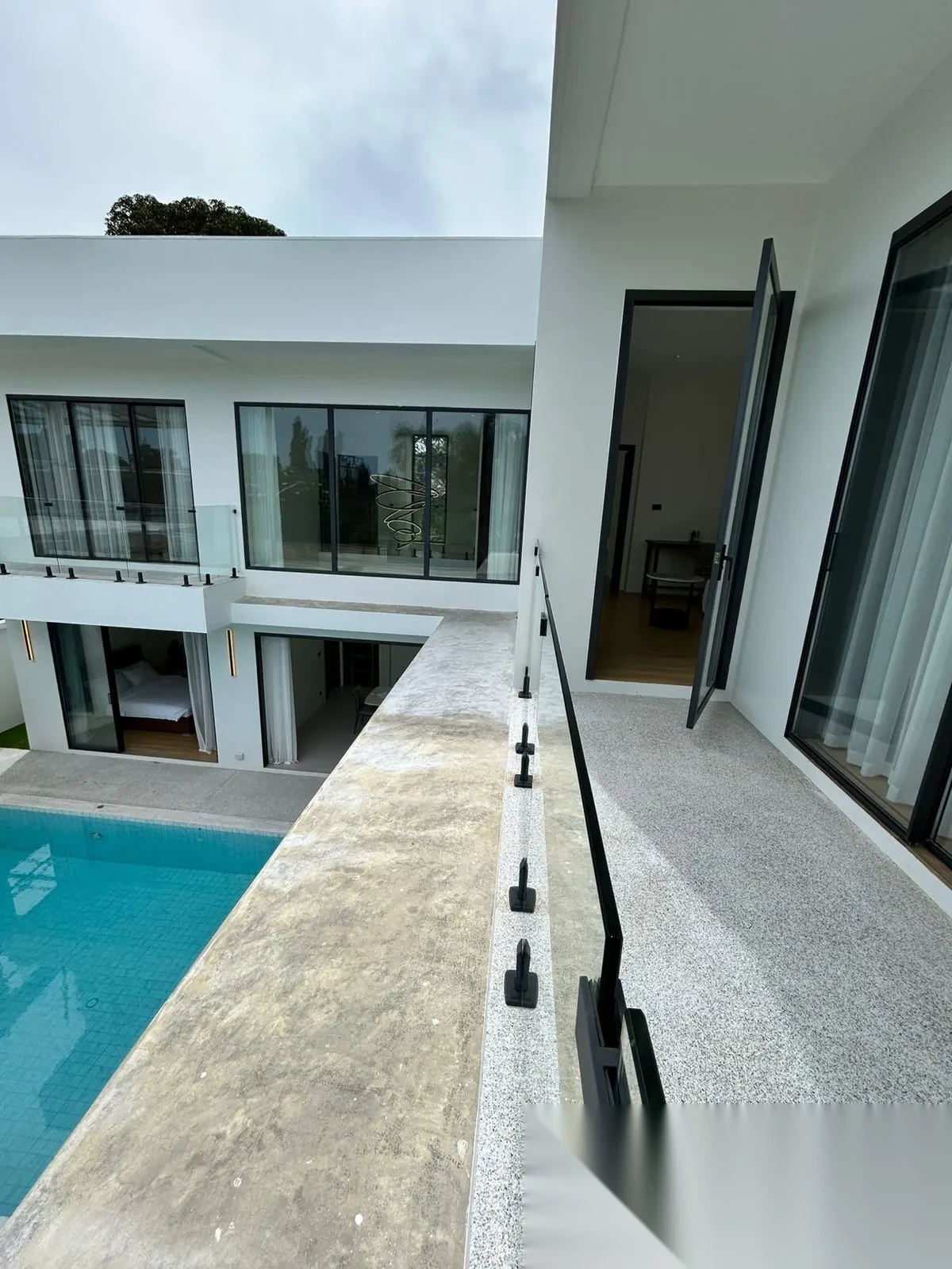 4 Bedroom Villa for sale · Pool View — photo 25