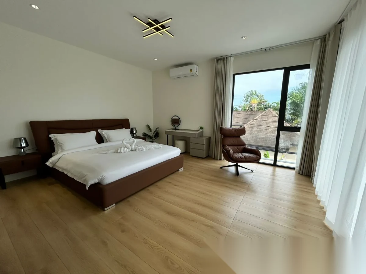4 Bedroom Villa for sale · Pool View — photo 34