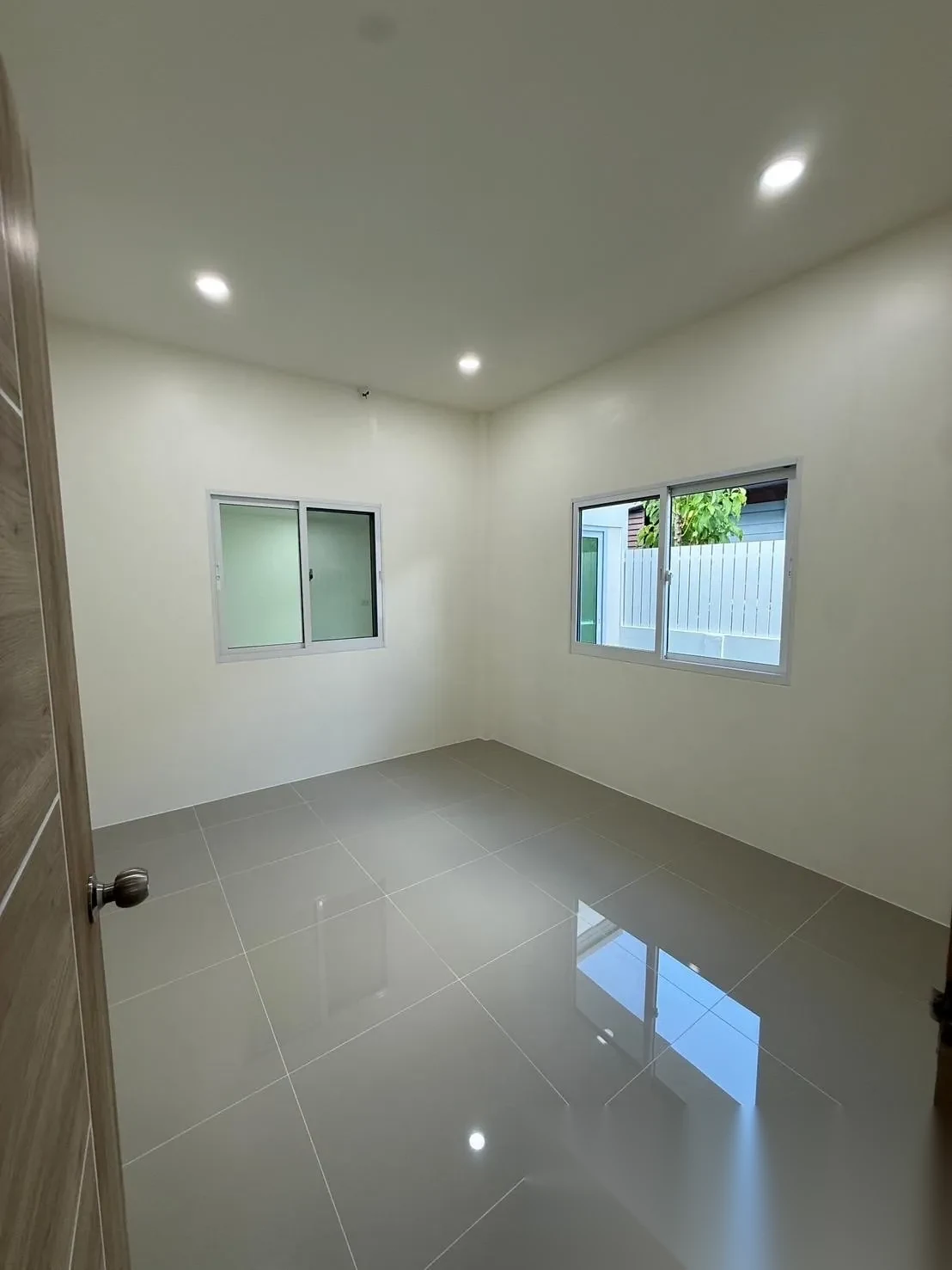 2 Bedroom House for sale at Thanapa Parkview complex · Si Sunthon — photo 7